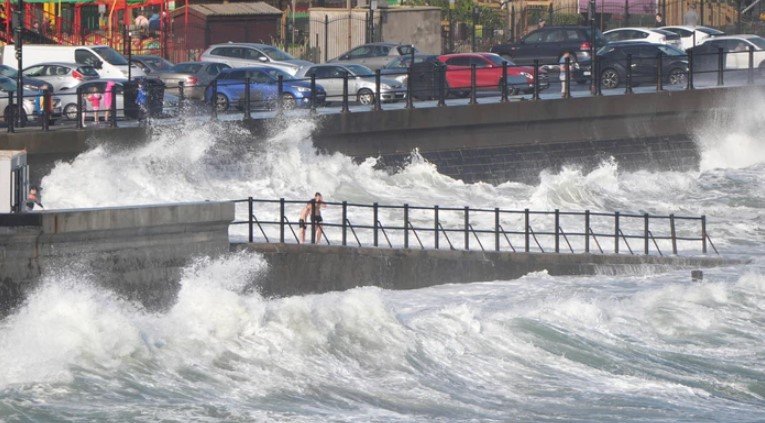 uk weather warnings